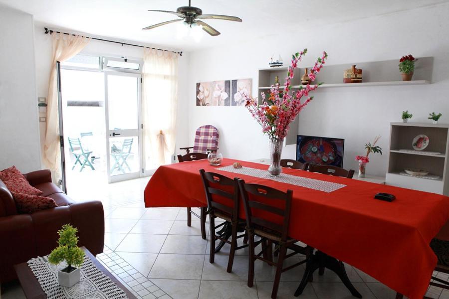 Casa Fronte Mare Posto Rosso 8 Posti Letto *